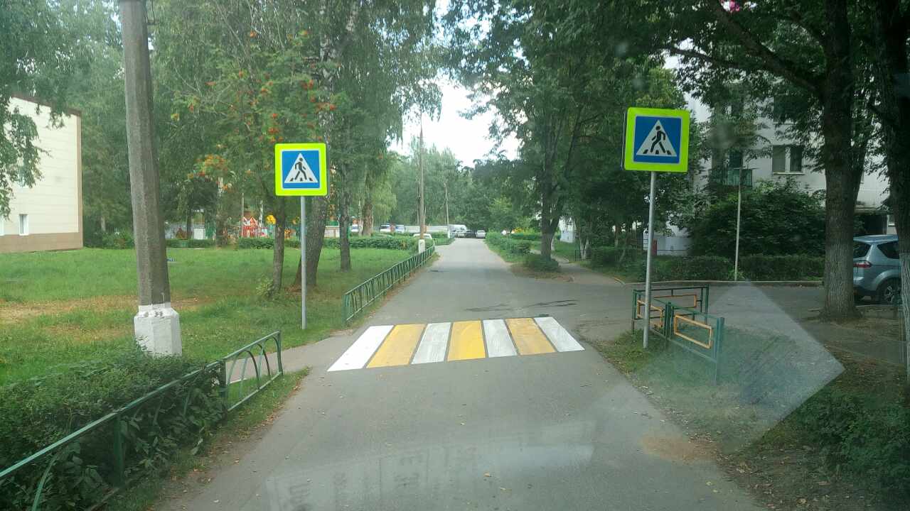 Нанесение дорожной разметки и установка дорожных знаков  в Московской области