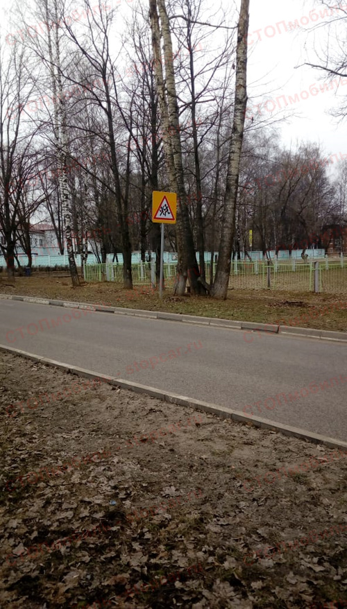 Установка дорожных знаков (Осторожно - дети) в Лобне на ул. Булычёва